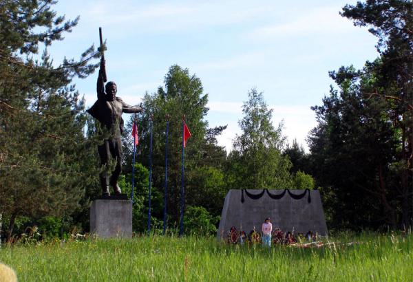 Фотография достопримечательности Мемориальный комплекс