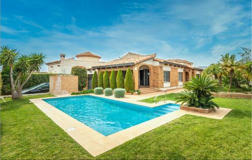 Фотография гостевого дома Holiday home Mireia M-554