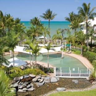 Фотографии апарт отеля 
            Coral Sands Beachfront Resort