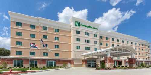 Фотография гостиницы Holiday Inn & Suites - Jefferson City, an IHG Hotel