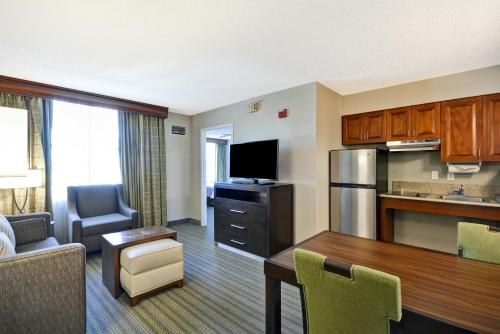 Фотография гостиницы Homewood Suites Dulles-International Airport