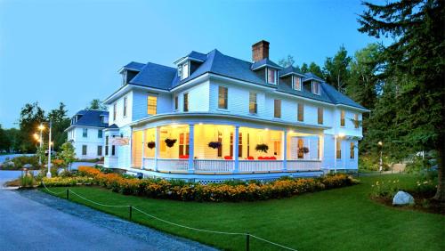 Фотография гостиницы Omni Bretton Arms Inn at Mount Washington Resort