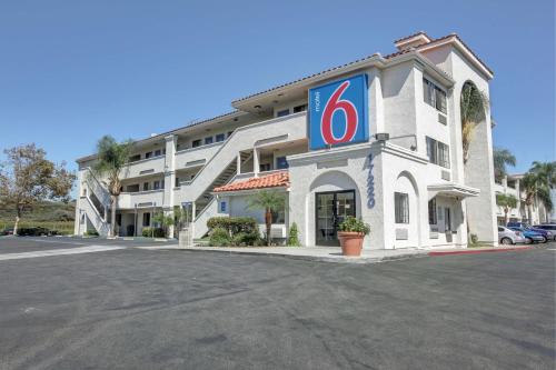 Фотография гостиницы Motel 6-Bellflower, CA - Los Angeles