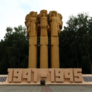 Фотография достопримечательности Мемориал воинам, погибшим в Великой Отечественной войне