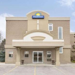 Фотографии гостиницы 
            Days Inn by Wyndham Toronto West Mississauga