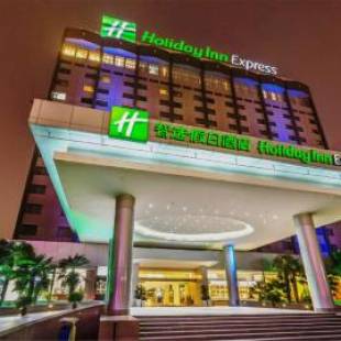 Фотографии гостиницы 
            Holiday Inn Express Zhengzhou Zhongzhou, an IHG Hotel