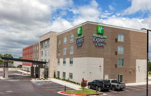 Фотографии гостиницы 
            Holiday Inn Express & Suites Tulsa South - Woodland Hills, an IHG Hotel