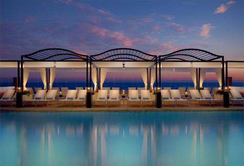 Фотография гостиницы Surf and Sand Resort