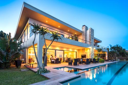 Фотография гостиницы Canelands Beach Club