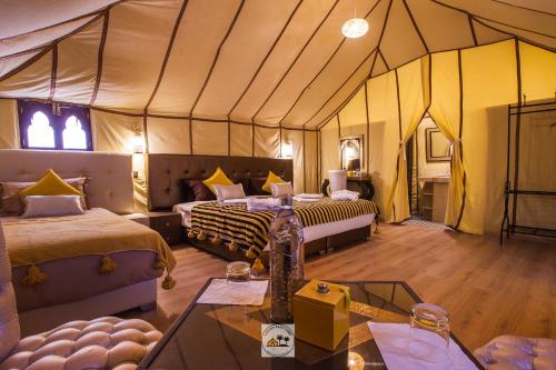 Фотографии базы отдыха 
            Luxury oasis camp