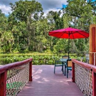 Фотография гостевого дома Riverfront Orlando Area Cabin in Wekiwa State Park