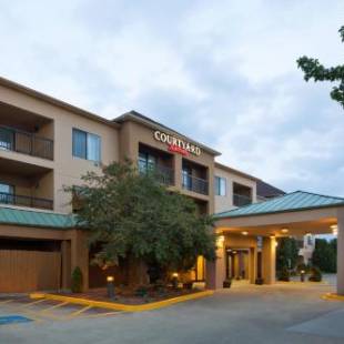 Фотографии гостиницы 
            Courtyard by Marriott Springfield