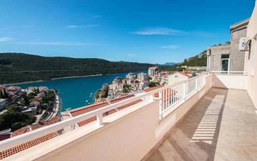 Фотография гостевого дома Hotel Ami-M