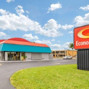 Фотография гостиницы Econo Lodge North