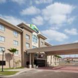 Фотография гостиницы Holiday Inn Express & Suites - Laredo-Event Center Area, an IHG Hotel