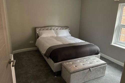 Фотография гостевого дома Silver Stag, Welcoming, 3 double beds, off road parking, great living space