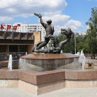 Фотография памятника Памятник-фонтан Победитель