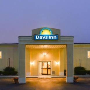 Фотографии гостиницы 
            Days Inn by Wyndham Indianapolis East Post Road