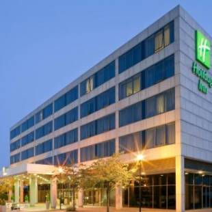 Фотографии гостиницы 
            Holiday Inn Milton Keynes Central, an IHG Hotel