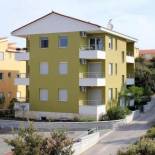 Фотография гостевого дома Apartments by the sea Kozino, Zadar - 5755