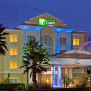 Фотографии гостиницы 
            Holiday Inn Express and Suites Tampa I-75 at Bruce B. Downs, an IHG Hotel