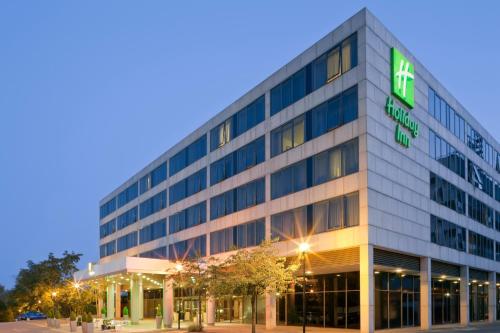 Фотография гостиницы Holiday Inn Milton Keynes Central, an IHG Hotel
