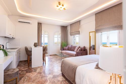 Фотографии гостиницы 
            Pinelopi Beach Suites