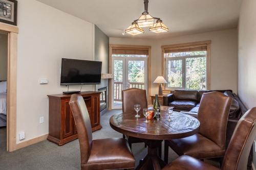 Фотография гостевого дома Sunstone 326