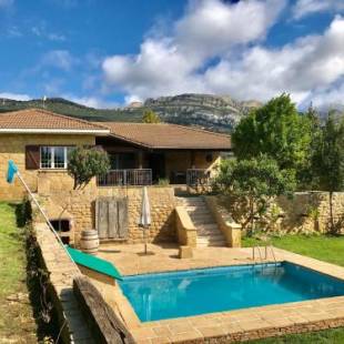 Фотографии гостевого дома 
            SagastiEnea Villa con Piscina y Tenis en la Rioja