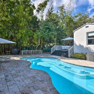 Фотография гостевого дома Modern Miami Villa with Pool Oasis about 5 Mi to Beach!