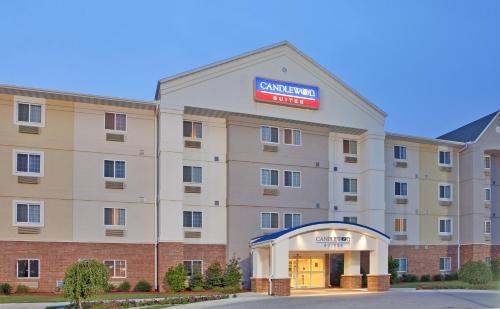 Фотографии гостиницы 
            Candlewood Suites Springfield South, an IHG Hotel