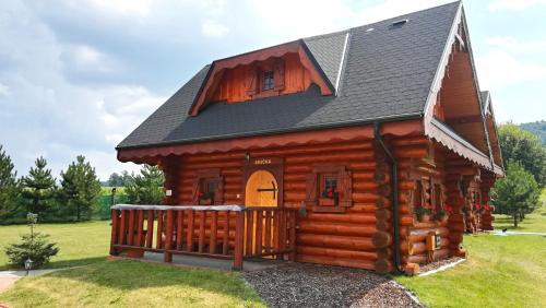 Фотографии гостевого дома 
            Ubytovanie Koliba Pacho - Zrub Anicka