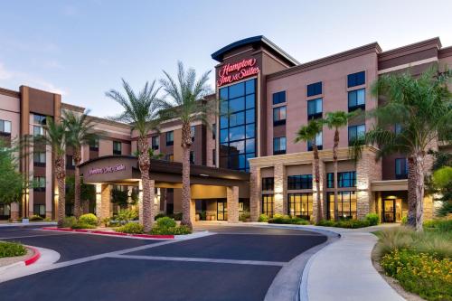 Фотография гостиницы Hampton Inn & Suites Phoenix Glendale-Westgate
