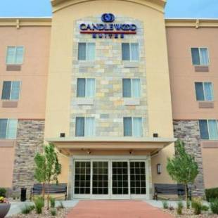 Фотографии гостиницы 
            Candlewood Suites Denver Northeast - Brighton, an IHG Hotel