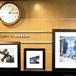 Фотографии гостиницы 
            Hampton Inn & Suites Boston Crosstown Center