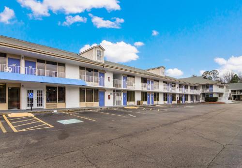 Фотография гостиницы Motel-6 Lagrange Ga