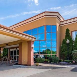 Фотографии гостиницы 
            Quality Inn & Suites Albany Airport