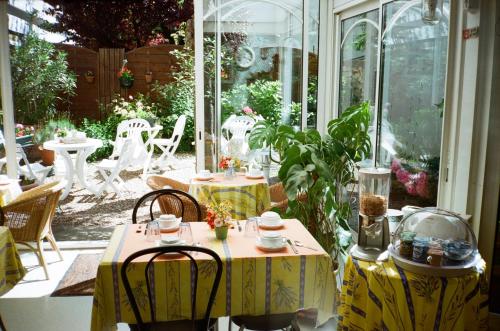 Фотография гостиницы Hôtel Beauséjour