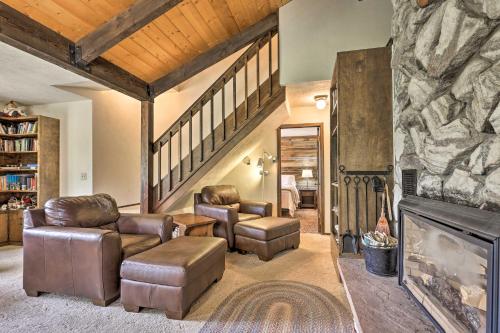 Фотография гостевого дома Rustic Cabin with Fireplace, 2 Mi to Grand Lake