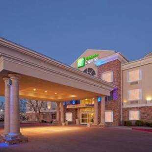 Фотографии гостиницы 
            Holiday Inn Express Hotel & Suites Eagle Pass, an IHG Hotel