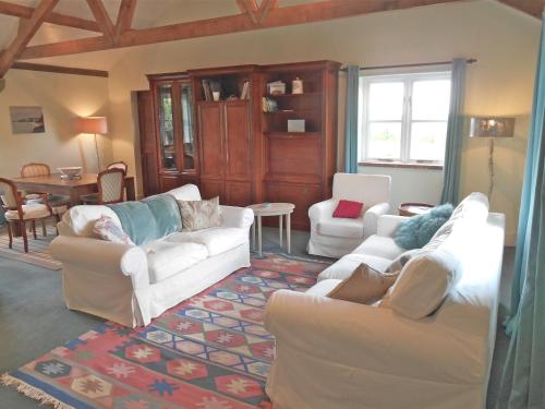 Фотография гостевого дома Spacious Swallow Cottage