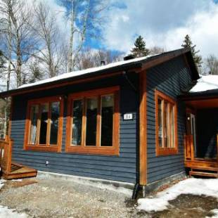 Фотографии гостевого дома 
            Chalets Alpins- 10-A Chemin Alpin