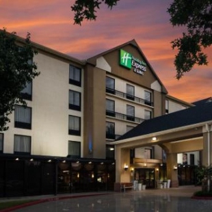 Фотография гостиницы Comfort Inn & Suites Houston I-10 West Energy Corridor