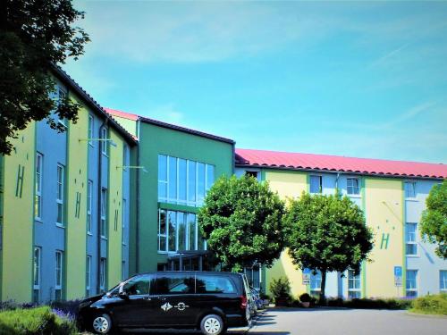 Фотография гостиницы Highway Hotel