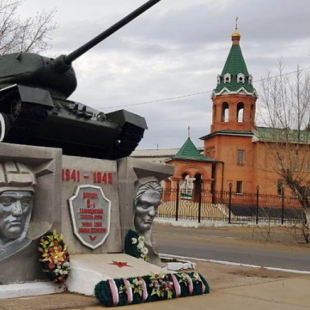 Фотография памятника Воинам 6-й гвардейской танковой армии