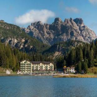 Фотографии гостиницы 
            Grand Hotel Misurina