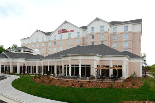 Фотография гостиницы Hilton Garden Inn Greensboro Airport