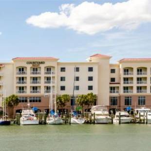 Фотографии гостиницы 
            Courtyard by Marriott St. Petersburg Clearwater/Madeira Beach