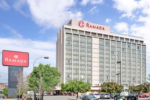 Фотографии гостиницы 
            Ramada by Wyndham Reno Hotel & Casino