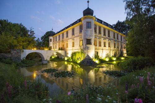 Фотографии гостиницы 
            Chateau Třebešice